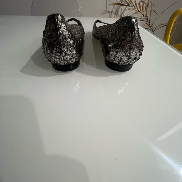 Chanel size 10 metallic pewter silver flats - Picture 5 of 7